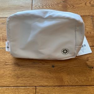 Club Pilates White Crossbody Bag-New w/Tags